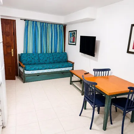 Sea Breeze Flores 1b With Pool דירה